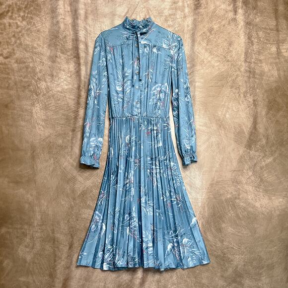 Vintage 70s Floral Polyester Pleated Prairie Dress Long Sleeve Blue Fit & Flare - Picture 1 of 7